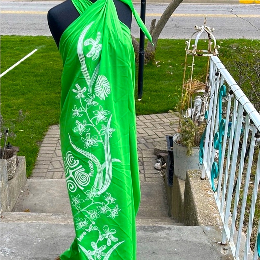 #Sarong